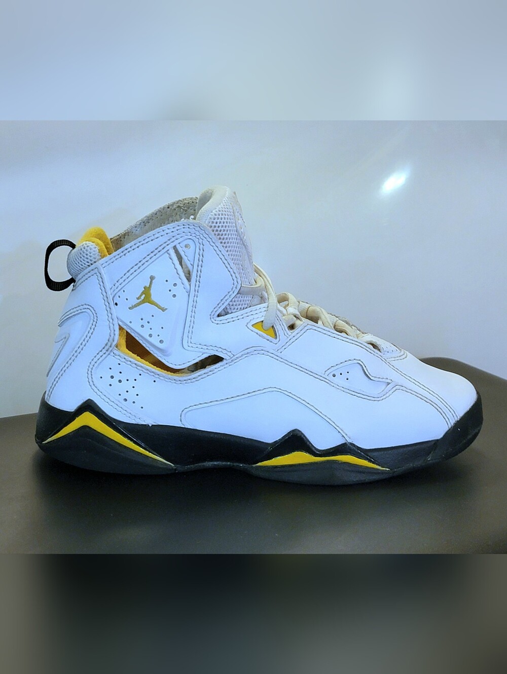 Air Jordan True Flight GS 'White Black Yellow Ochre' 343795-107 Size 4.5Y